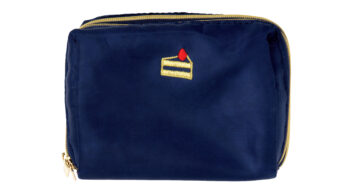 森香澄のバッグの中身