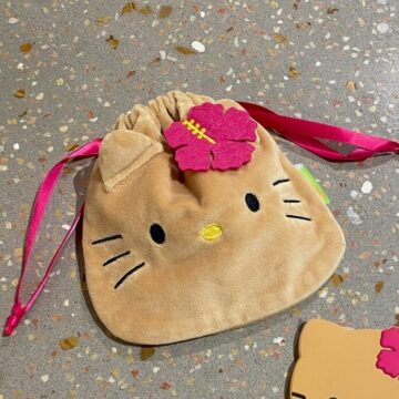 日焼け ハローキティ 巾着ポーチ