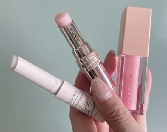 【ドラッグストアで買える】唇のシワが消える!? エディター溺愛の高保湿な名品“透明リップ”3選