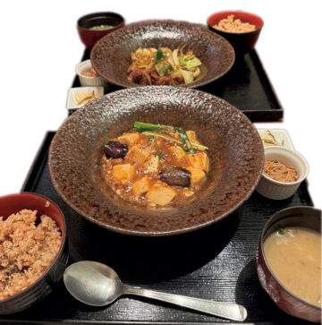 森香澄のバッグの中身