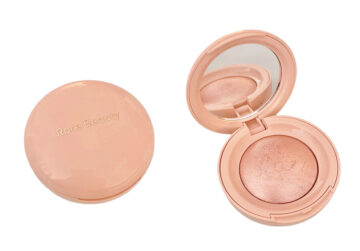 Rare BeautyのPositive Silky Touch Highlighter