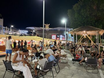 ナイトマーケット