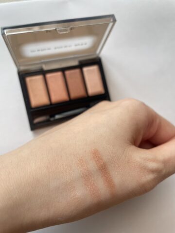 ケイトのアイシャドウ