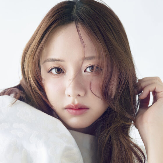 森香澄みたいな「洗練フェイス」になりたい♡ 本人愛用コスメで叶える透明感たっぷりメイク