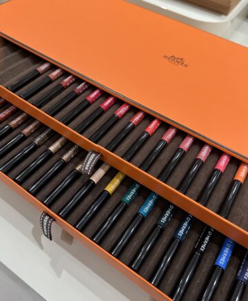 エルメス・イン・カラー