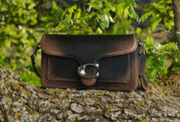 コーチ　タビー