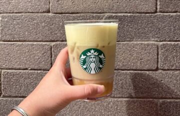 スタバのほうじ茶香る 焼き芋 ムース ティー ラテ