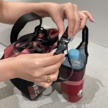 ハローキティ×クレストブリッジ　ペットボトルホルダー