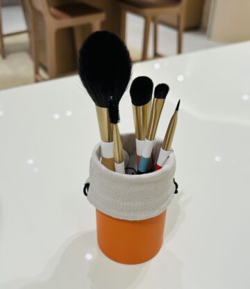 エルメス・イン・カラー