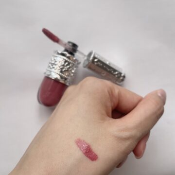 ジルスチュアートのリップラッカーブルーミングガーランド