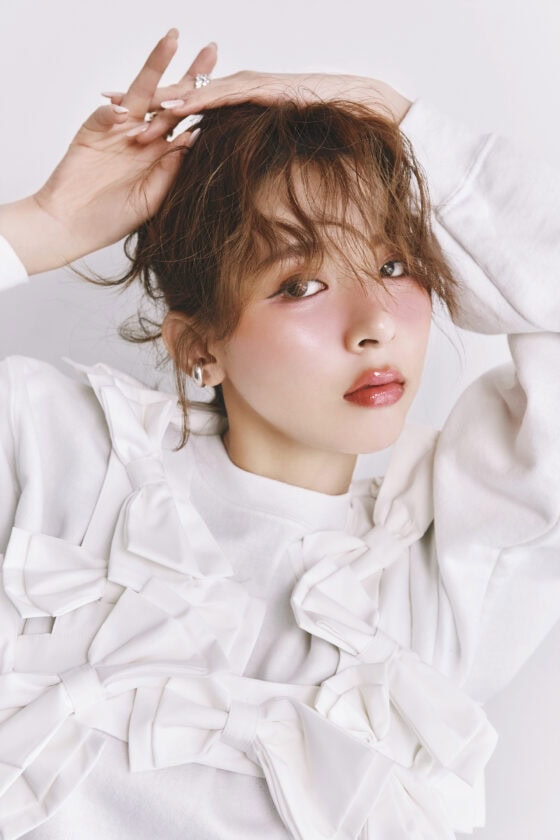 【プチプラ】ツヤと血色感をじゅんわり仕込む♡ 2025最新「マルチコスメ」でヘルシー顔に