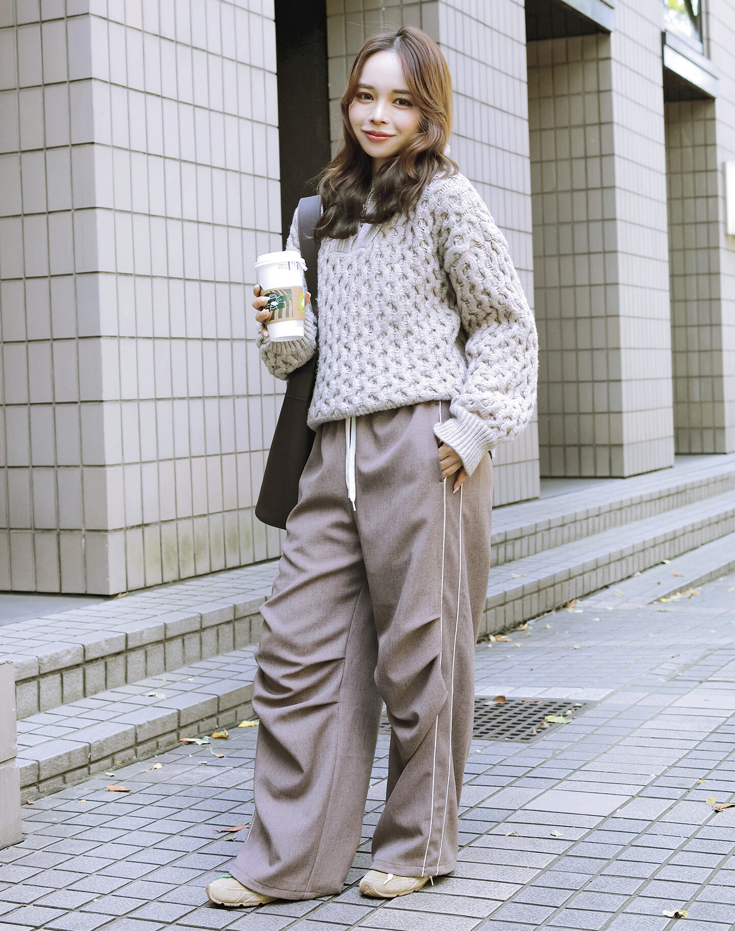 おしゃれで楽ちん！気分も高まる大人の「空港コーデ」3選【SNAP】