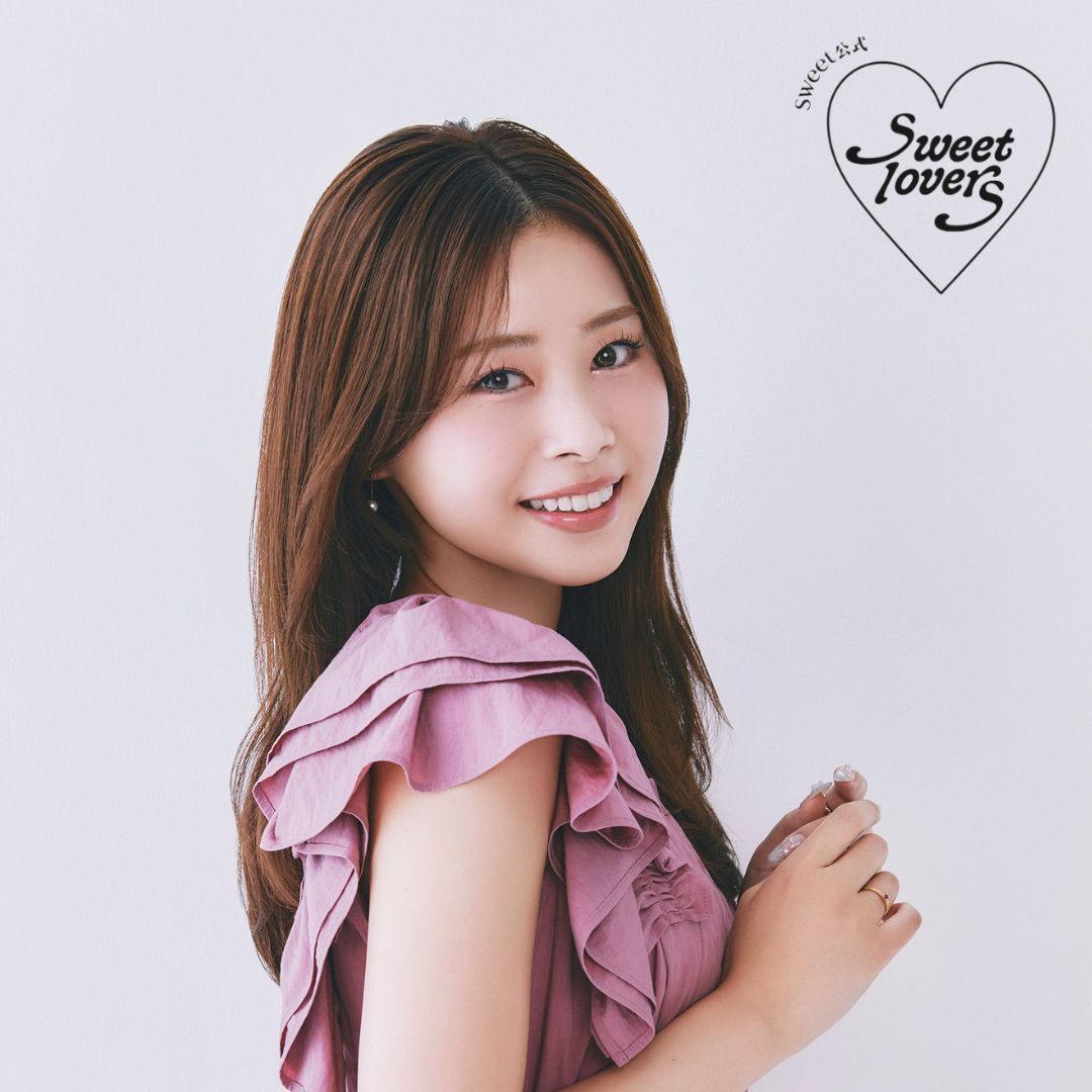 乃木坂46・川﨑桜ちゃんの推し活に夢中♡ sweet公式読者モデル2期生・アパレルで働くmacoの素顔【sweet lovers】