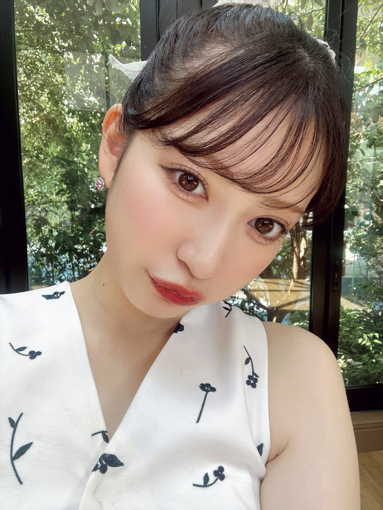 吉田朱里