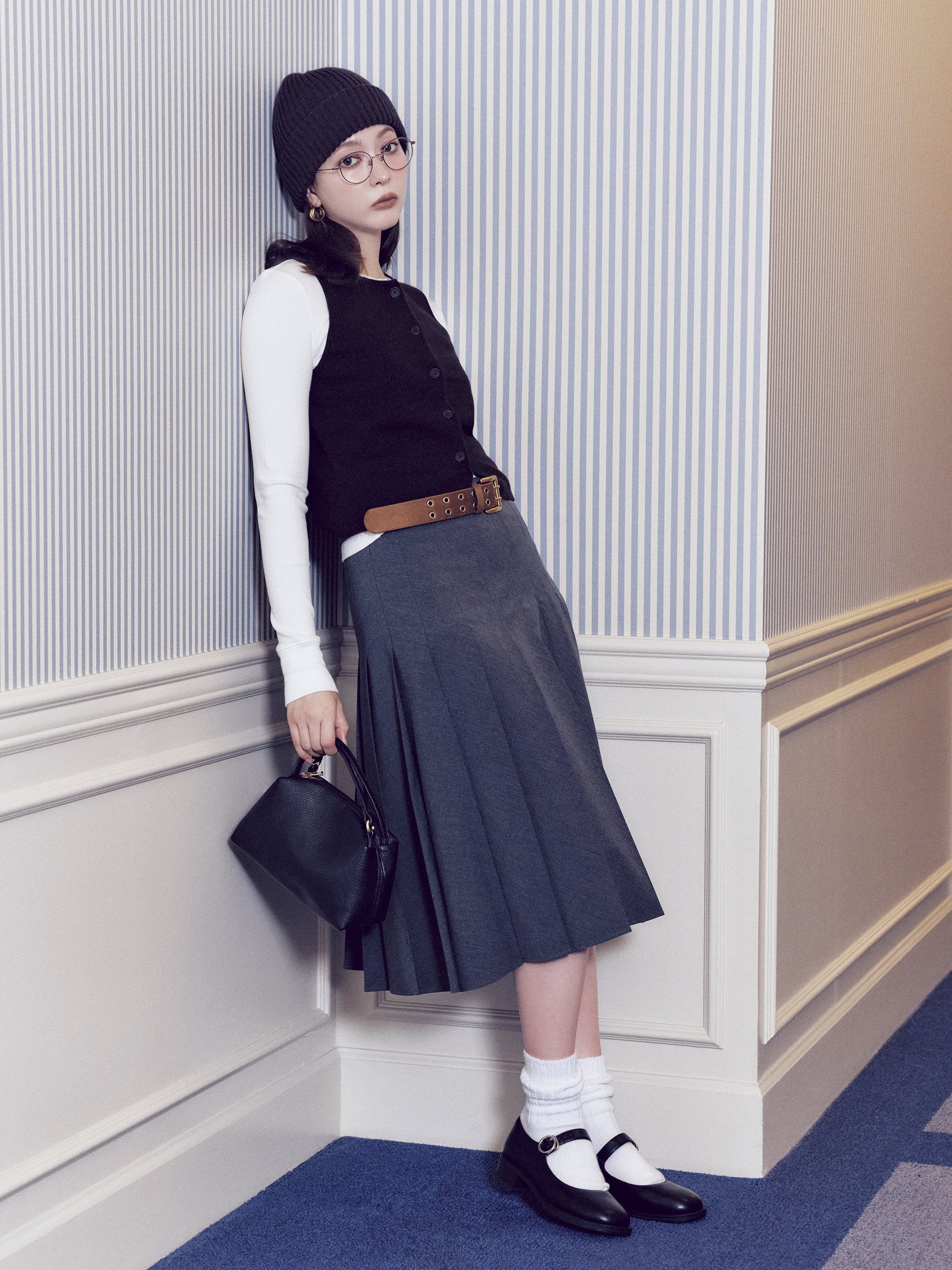 【GU・ユニクロほか】新世代アイコン「エマ・チェンバレン」みたいな旬コーデが叶う！プチプラアイテム20選