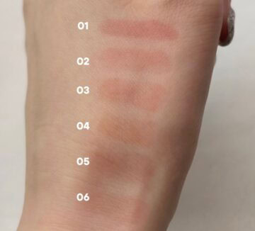 CipiCipiのティントリップのスウォッチ ティッシュオフ