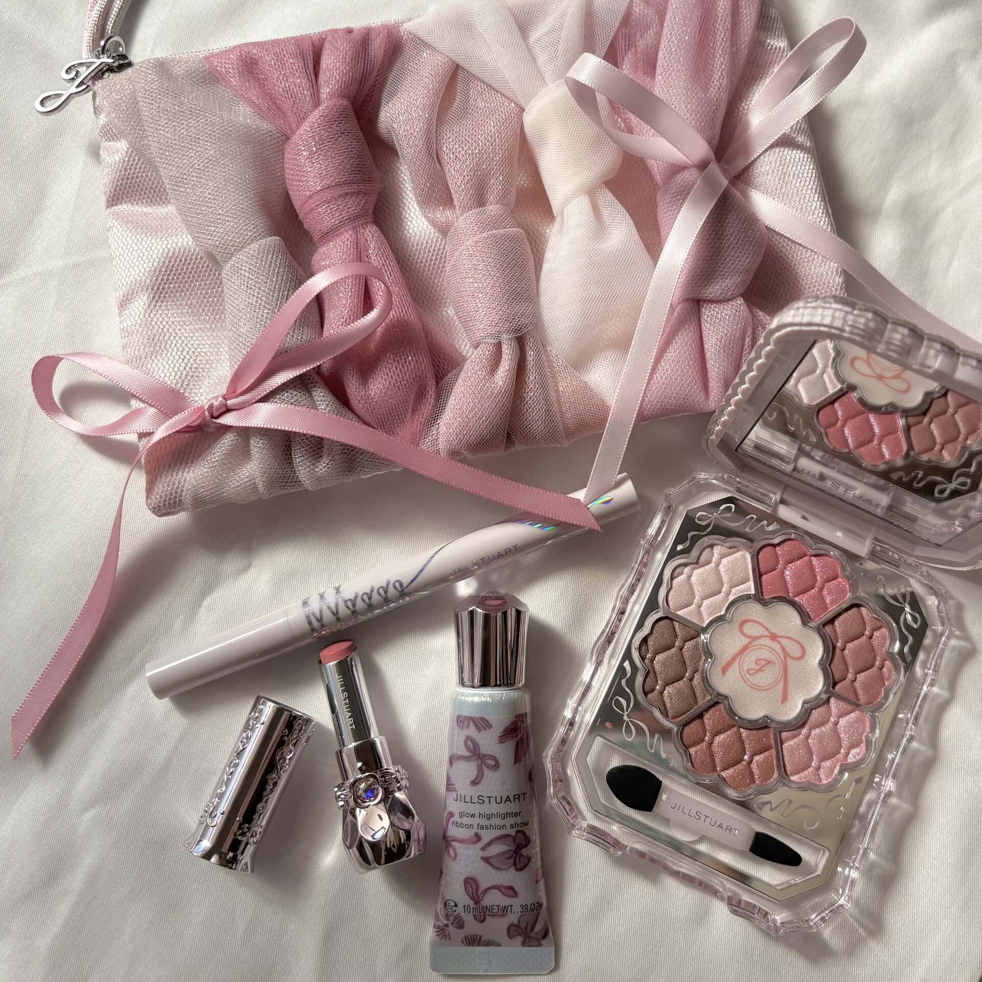 ジルスチュアートの2025年クリスマスコフレ