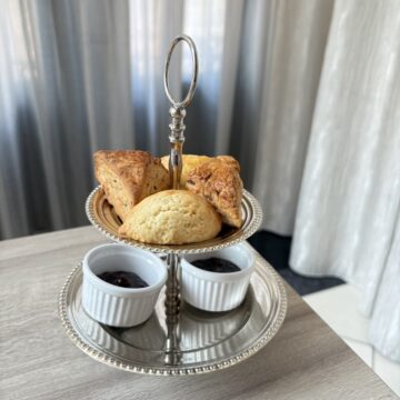 シャインマスカットと栗アフタヌーンティーwithハーマンテディ