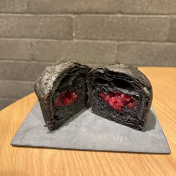 スタバ　ハロウィン チョコ＆ベリーデニッシュ