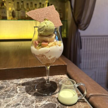 ピスタチオとサツマイモとほうじ茶のブリュレパフェ