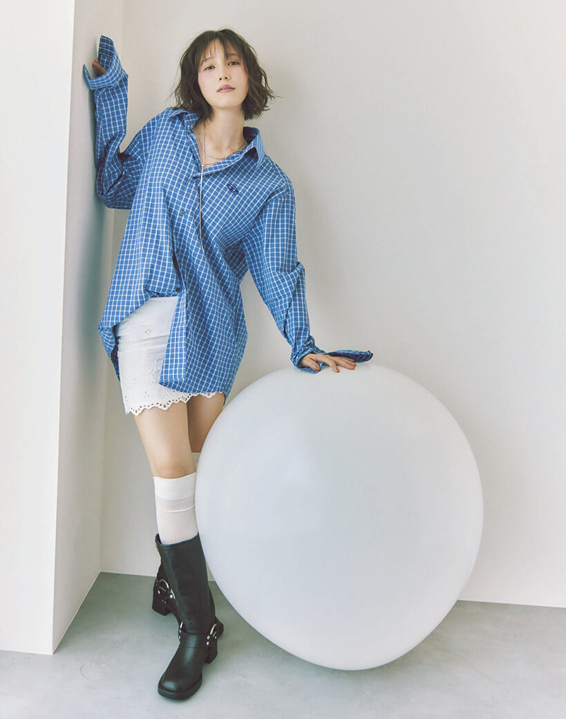 【本田翼】「気になったものはとりあえずトライ!」リアル愛用コスメ大公開♡【sweet独占】