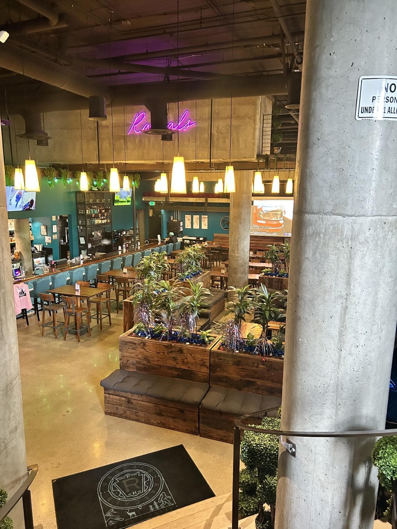 パブレストランRascals Public House 店内