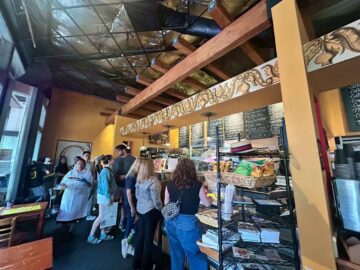 Gilbert’s on Main店内