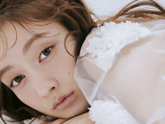 昼デートは「儚げピンクメイク」で決まり♡ ちゅるんぷるんな透明感で盛る方法【谷まりあ】