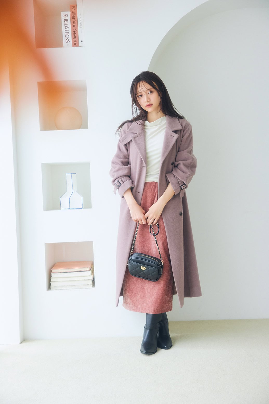 森香澄さんが纏う。 小柄さんのおしゃれがもっと楽しくなる。 スタイルアップが叶う！「COHINA」の本命コート3選