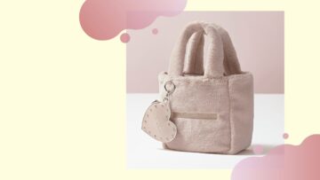 【付録】売り切れ前にゲットして♡「ジル バイ ジルスチュアート」のファーバッグ＆ハートポーチチャーム【スウィート12月号】 サムネイル