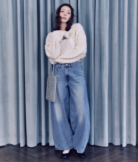 【2025年秋冬トレンド】ダボッと感が可愛い「ボリュームデニム」3選！甘めトップスとも相性抜群♡