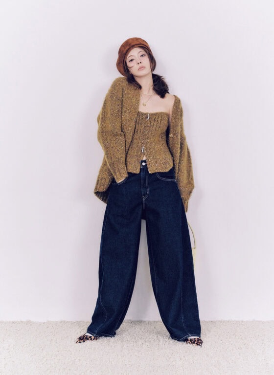 【2025年冬トレンド】カジュアルからフェミニンまで！コーデが格上げする旬アイテムはコレ♡