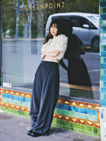 紗栄子　ニット