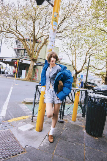 紗栄子　コート