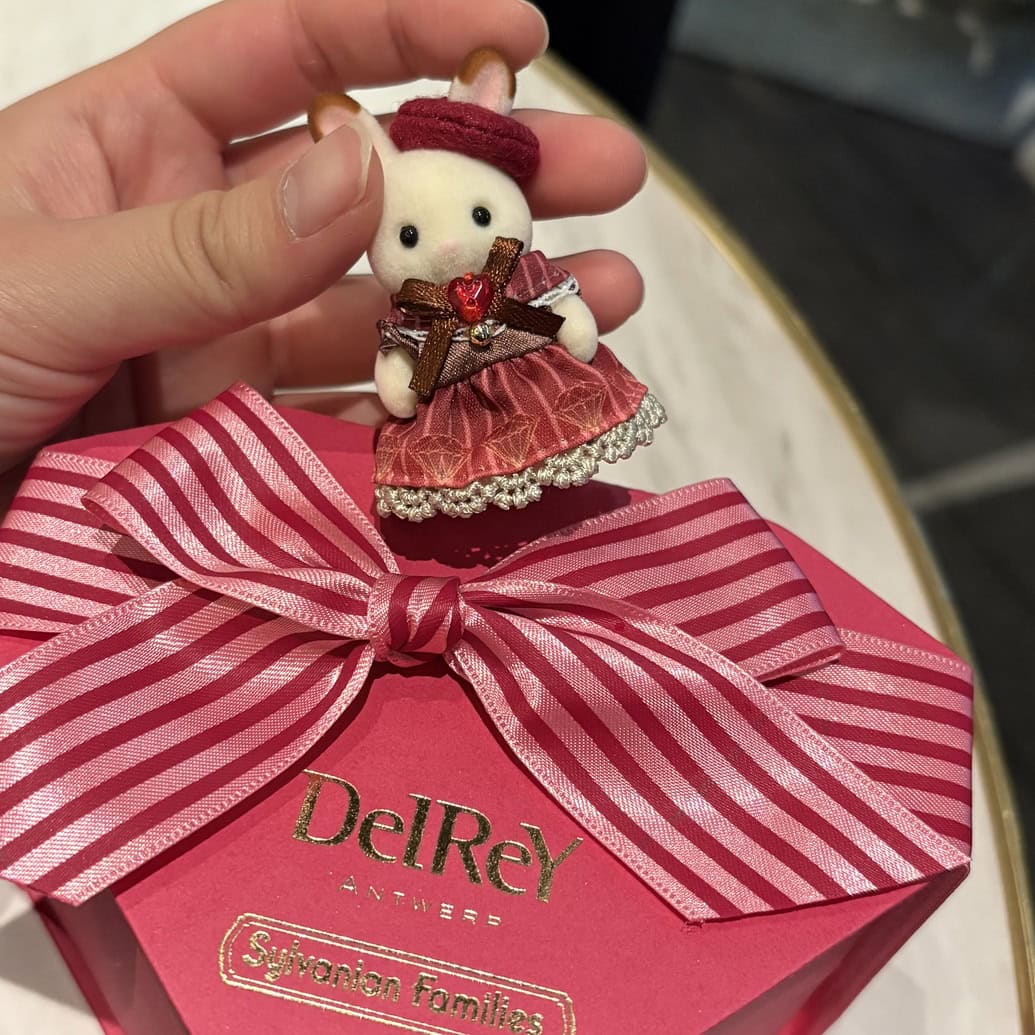 ショコラウサギの赤ちゃん - ダイヤモンドショコラ