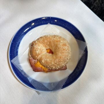 ベーコンエッグチーズ ベーグルサンド