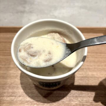 フェルメールの“牛乳を注ぐ女”のスープ