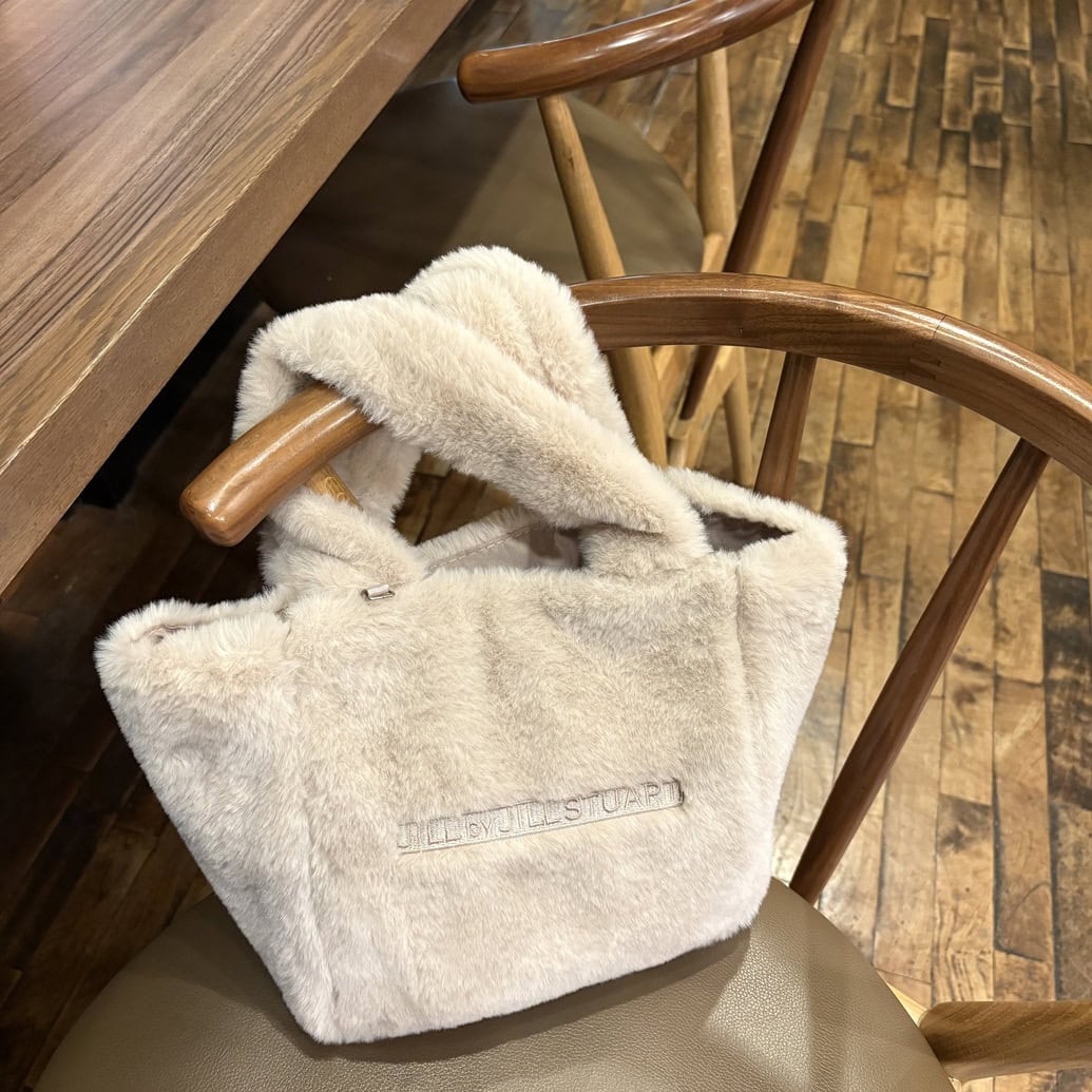 ジル バイ ジルスチュアート　ふわふわファーバッグ