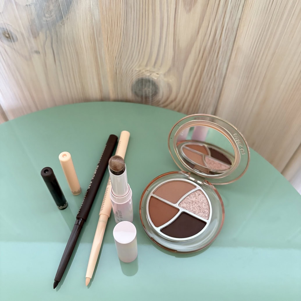 SHEGLAM　アイメイク