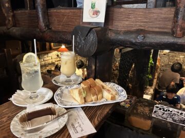 さぼうる　食事