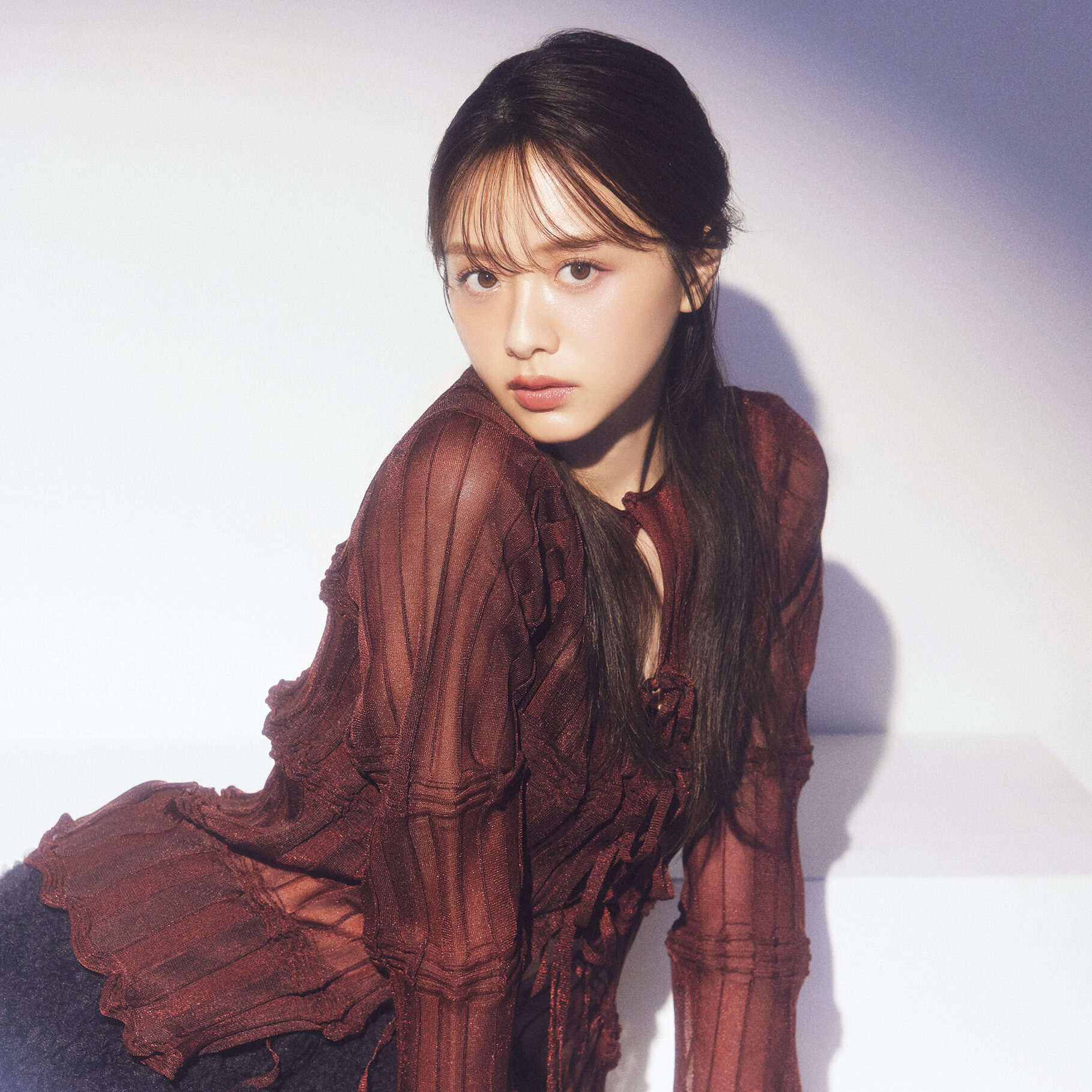 【森香澄】夜に映える“沼らせ”デートメイク♡ ツヤとラメをさりげなく仕込む最新あざと顔HOW TO