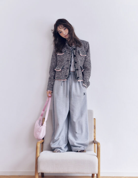 アウターで“あざと可愛く”♡ ツイードやファーをカジュアルに着崩す「甘口アウター」を攻略！