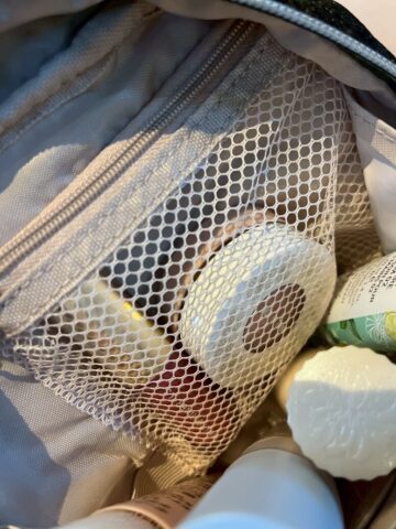 ハローキティ × ブリルミー　中身が見えて時短がかなうズボラに優しいコスメポーチ VELOUR BLACK ver.