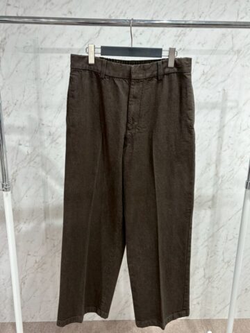 GU　ツイルワイドストレートパンツ（丈標準70.5～74.5cm）