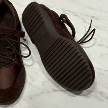 GU　レースアップバレエスニーカー