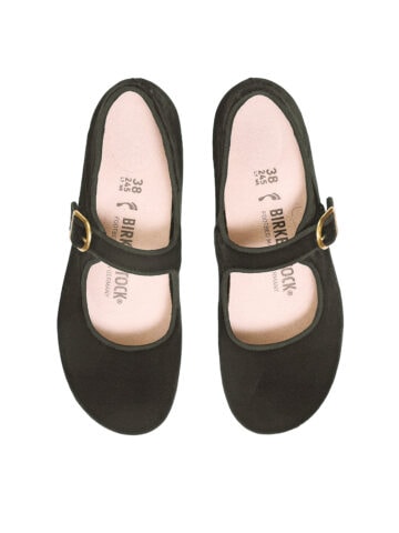 スタイリスト　RINO NAKAMURA