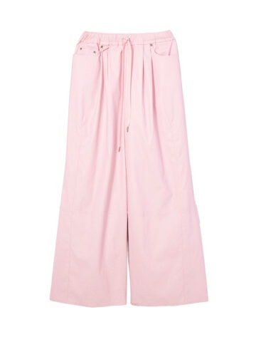 スタイリスト　RINO NAKAMURA