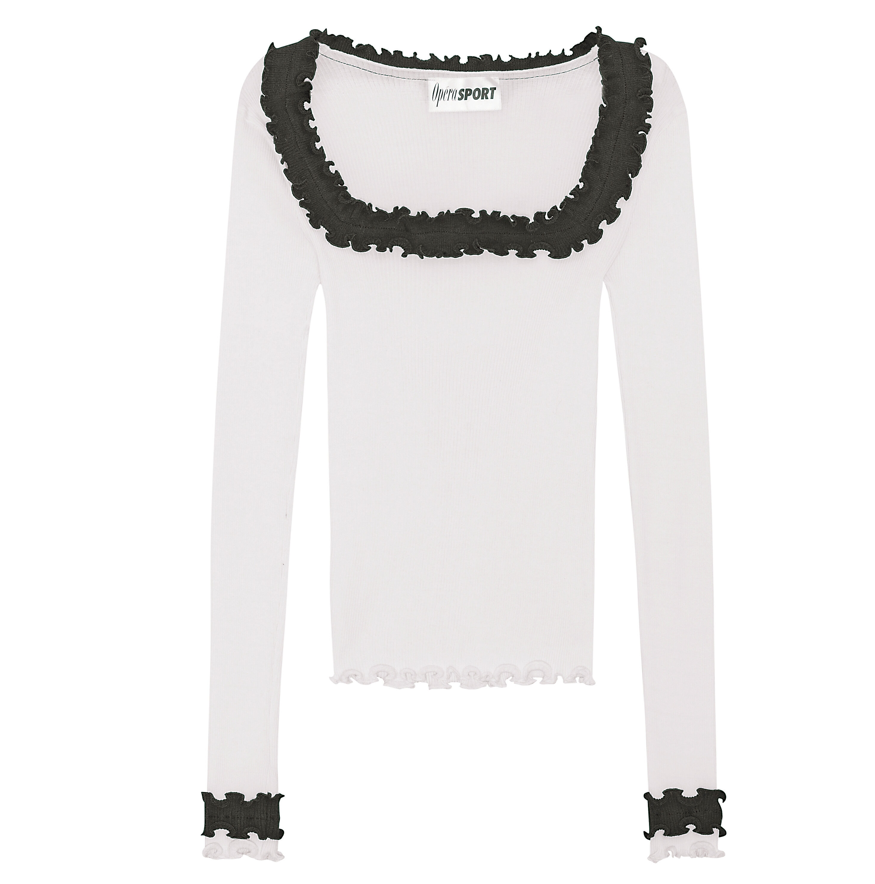 スタイリスト　YUMI HIGASHIDE