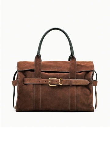 スタイリスト　MOMOKO HARADA