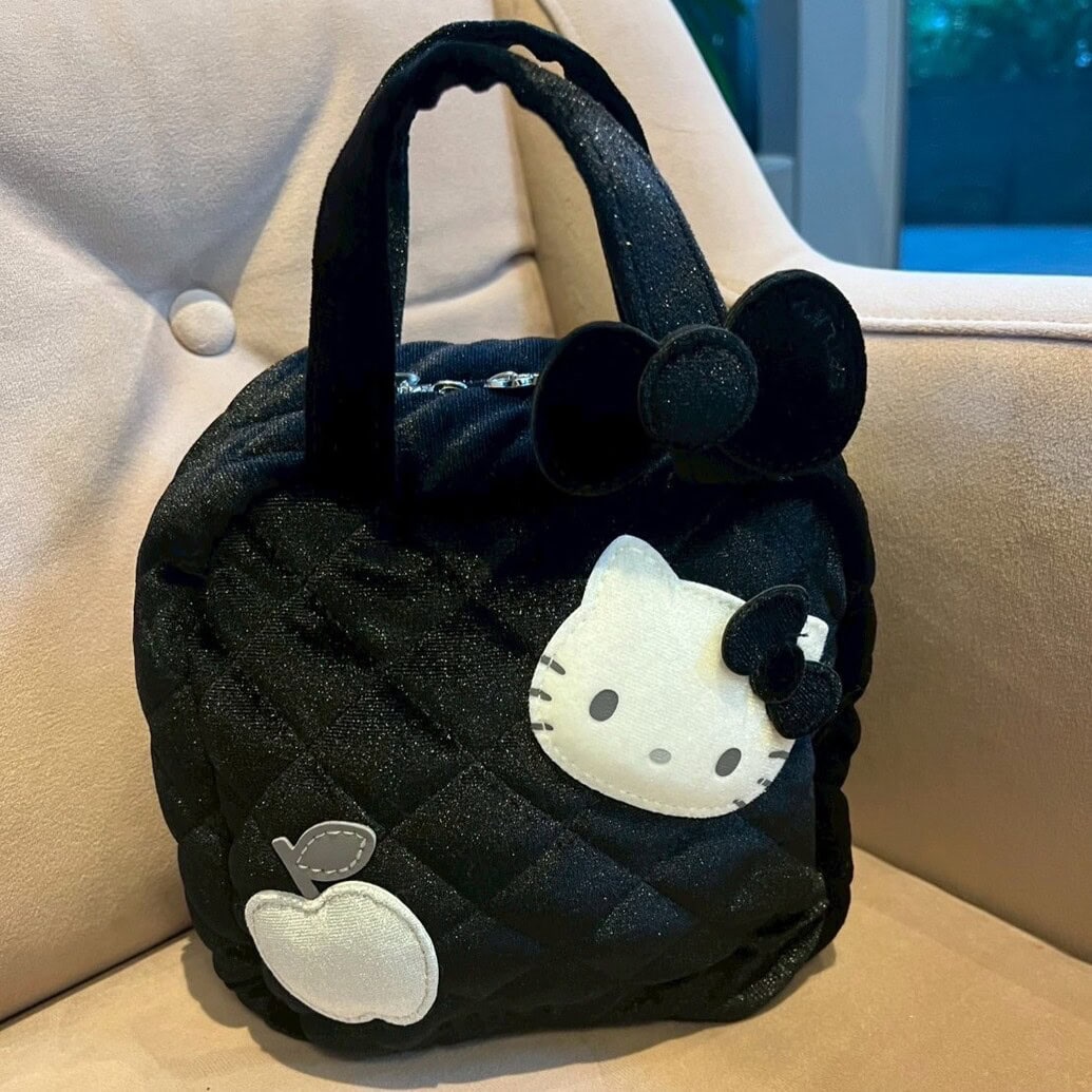 ハローキティ × ブリルミー　中身が見えて時短がかなうズボラに優しいコスメポーチ VELOUR BLACK ver.